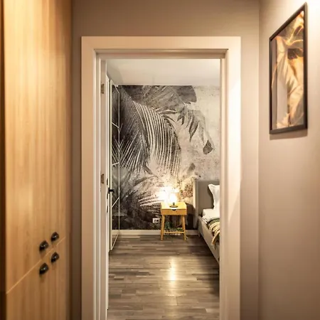 Charming With Parking - The Perfect Getaway Bükreş