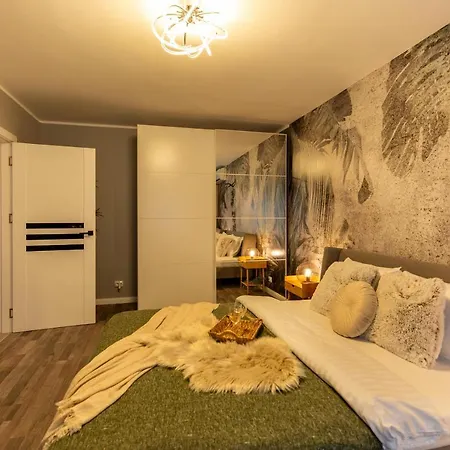 Charming With Parking - The Perfect Getaway