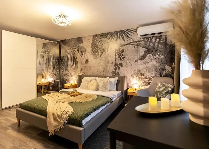 Charming With Parking - The Perfect Getaway Apartament *